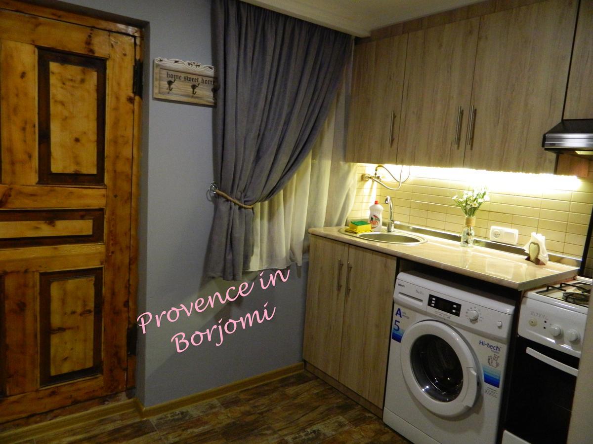 Nikas Guest House Borjomi Exterior photo